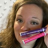 rejuvia customer holding spray